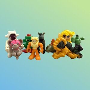 Lot of Kinderjoy Surprise Egg Toys Adventure People Animals Space Figures A9